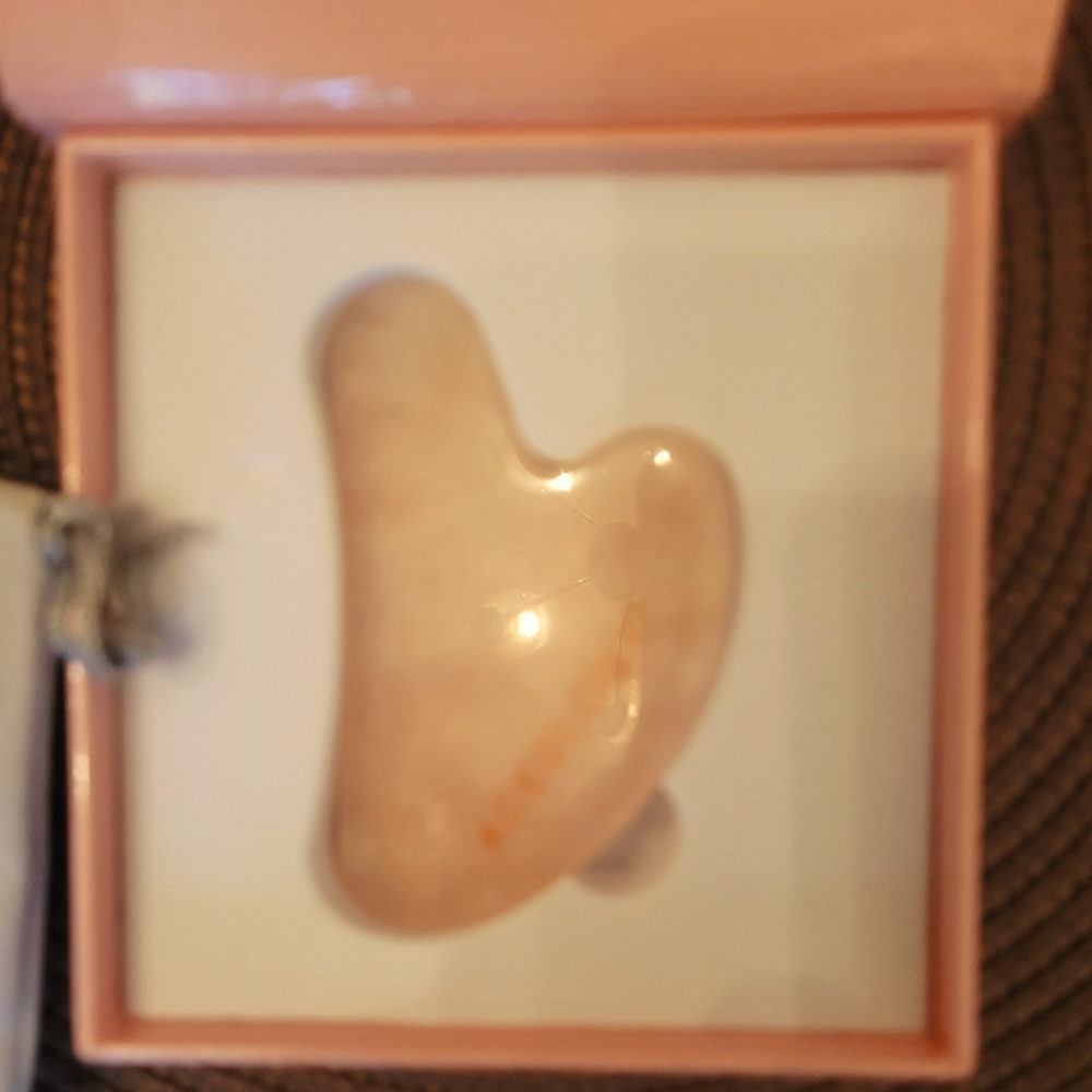 Aceology Rose Quartz Gua Sha Facial Massager